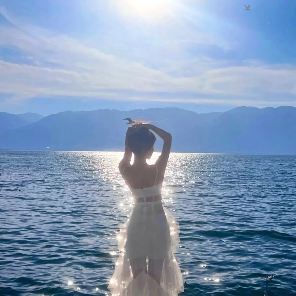 十八岁少女横扫直播大赛